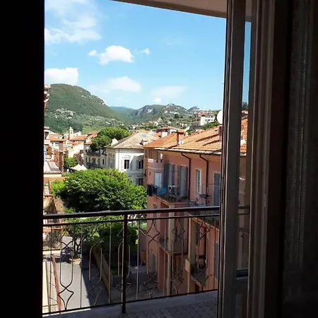 Apartment Vreni Finale Ligure
